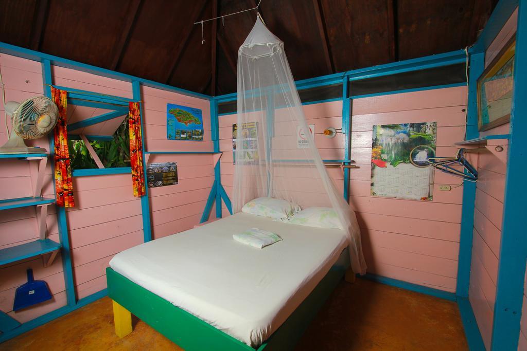 Bed and Breakfast Zion Country Manchioneal Zimmer foto